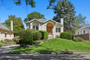 featured image of 1722 Newport St