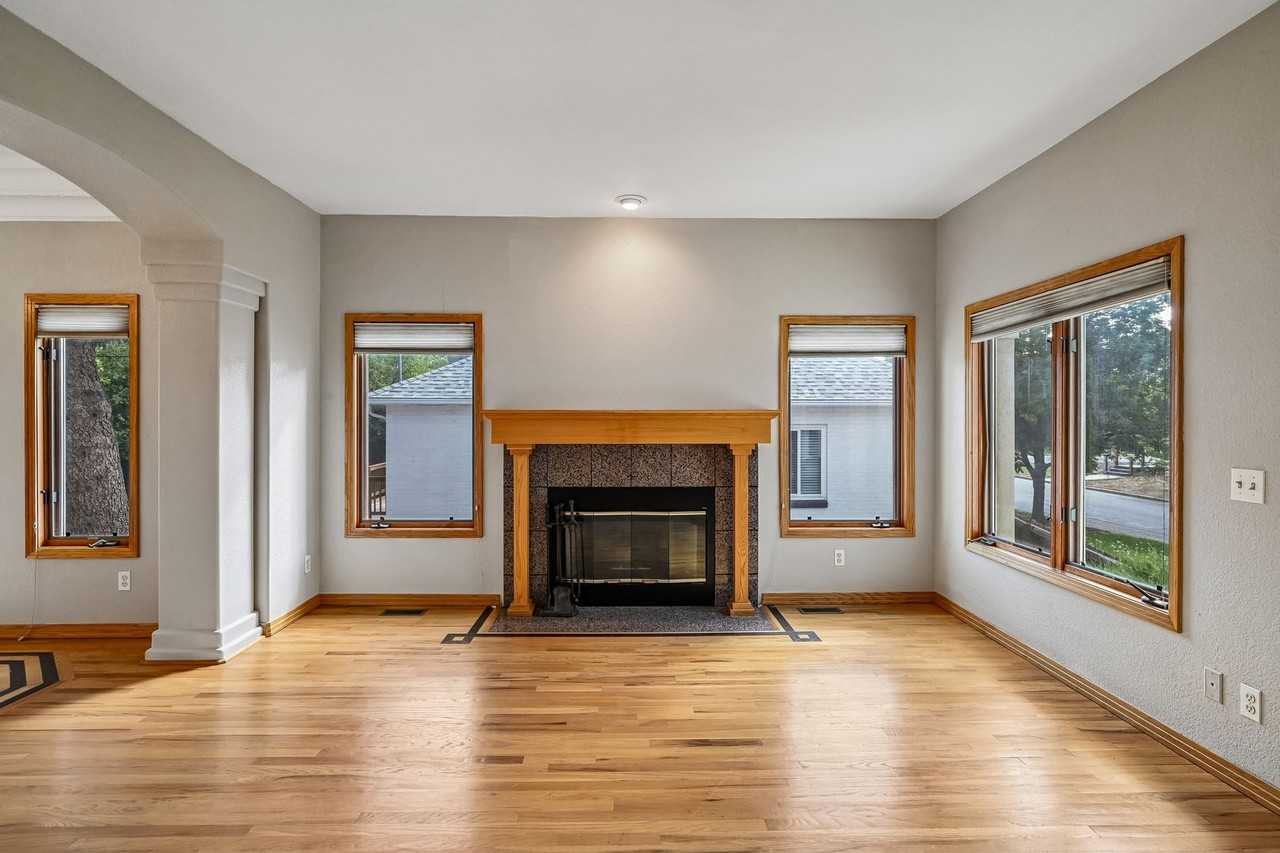 1722 Newport St - Photo 3 of 26