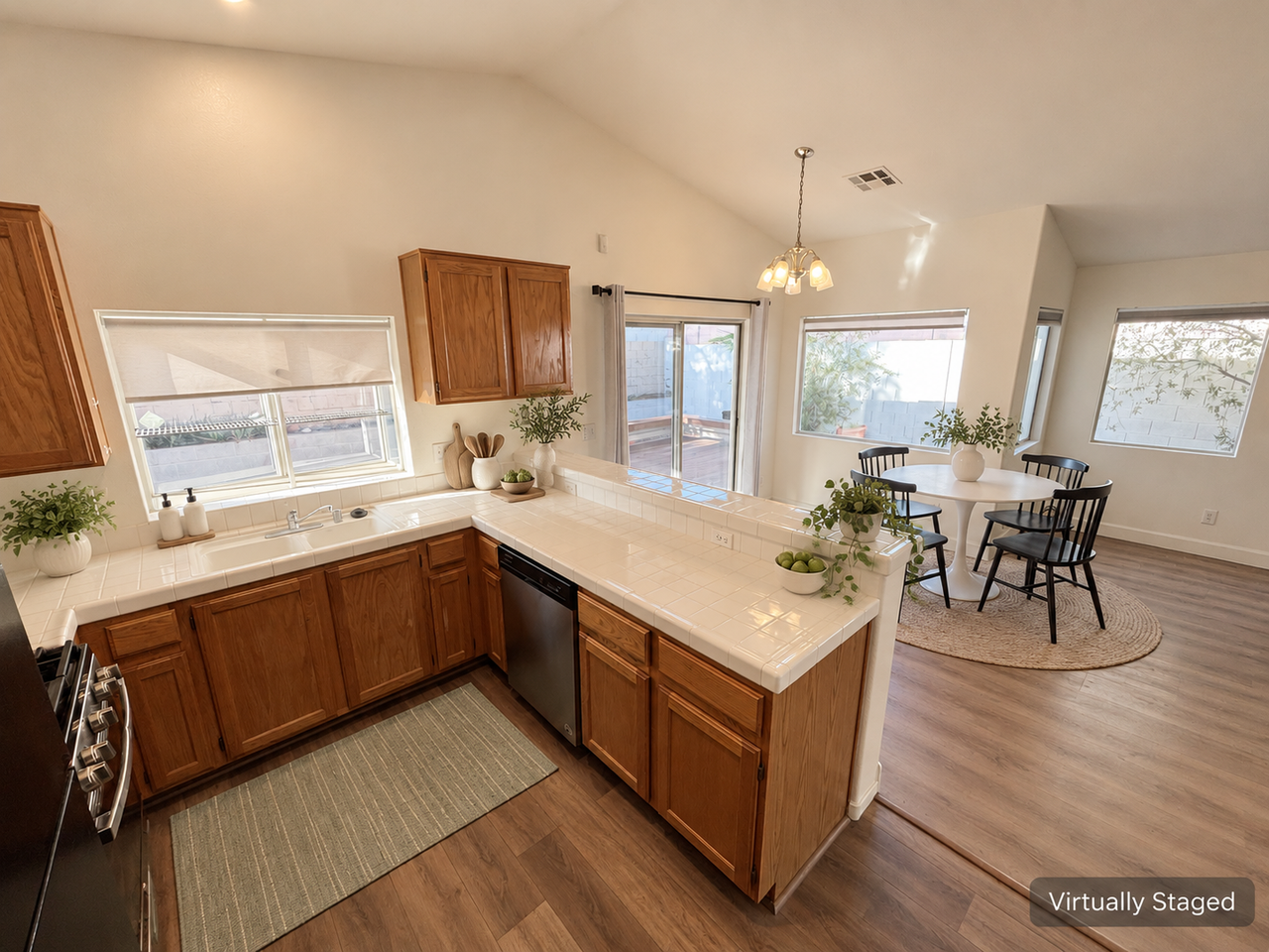 6529 Assembly Dr - Photo 7 of 23