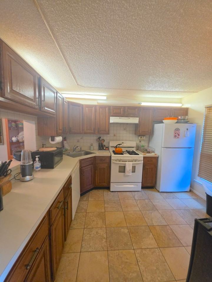 120 Pear Tree Ln - Photo 5 of 27
