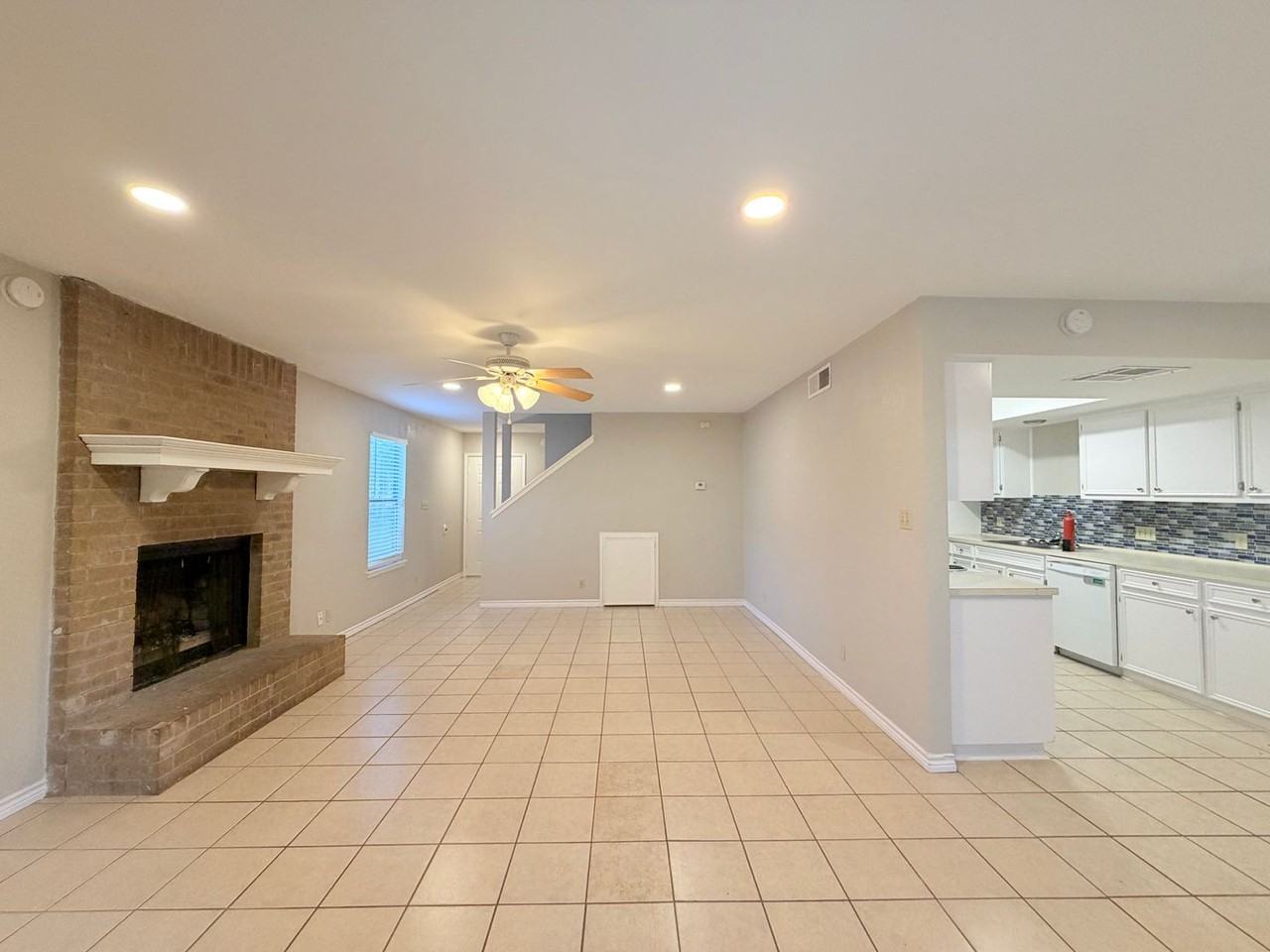 8806 Cainwood Ln - Photo 6 of 37