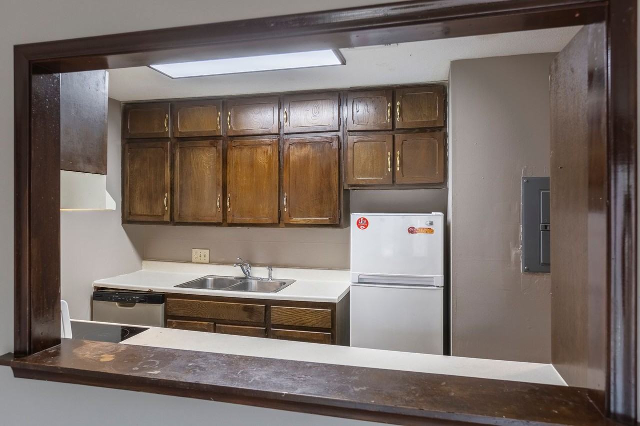 Oak Ridge Apartments in Millard - Photo 3 of 8