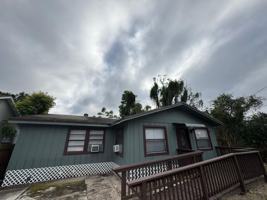 featured image of 140 E 12th St