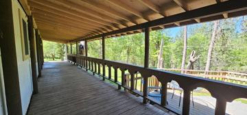 featured image of 1824 Russell Rd