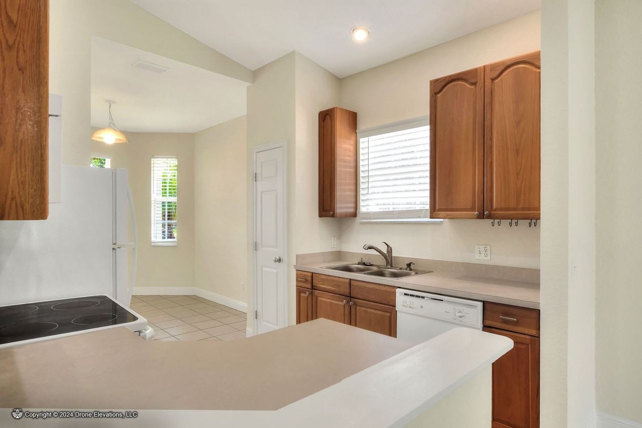 2213 W Central Ave - Photo 6 of 43
