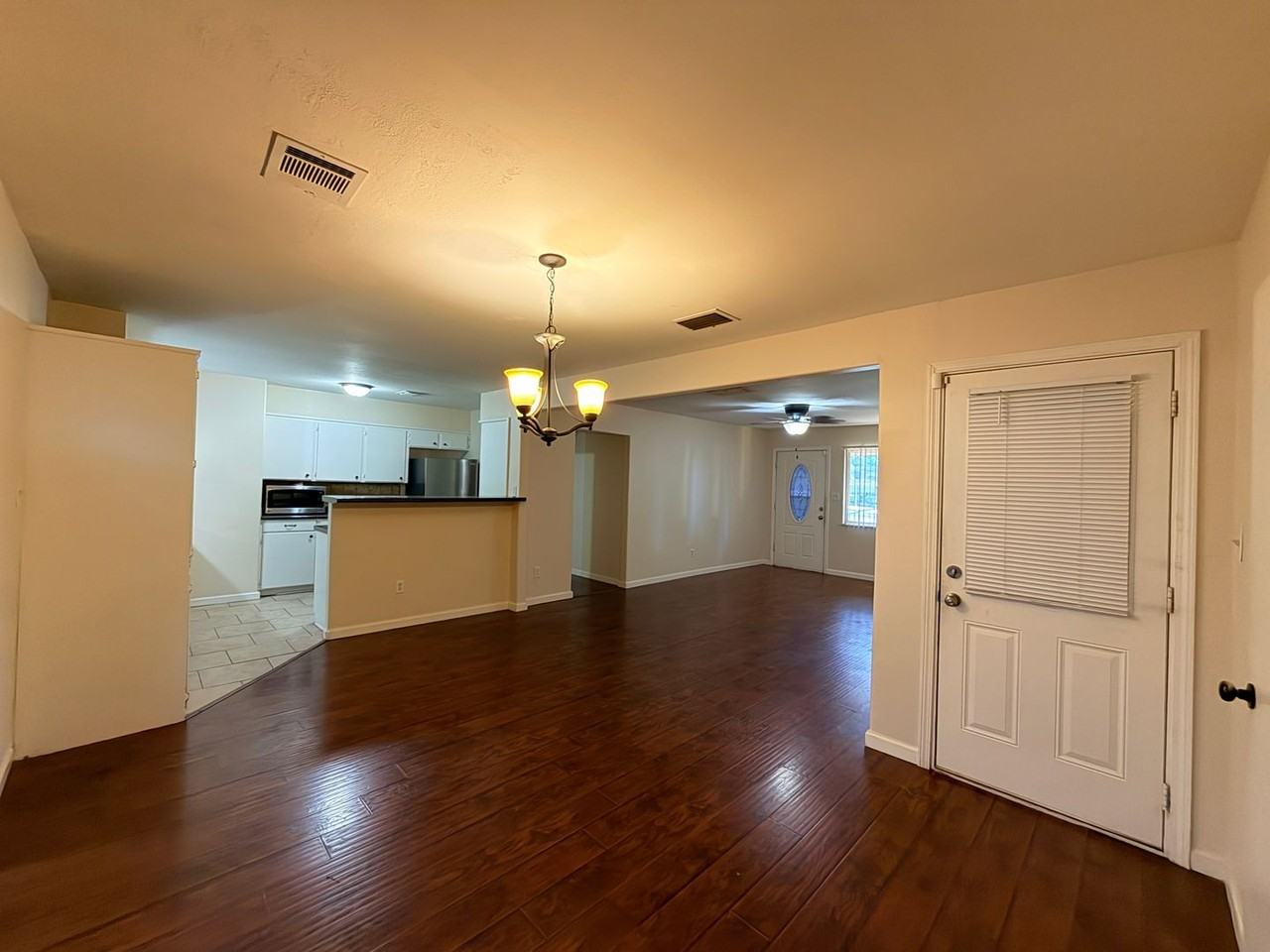 1401 Bellaire Blvd - Photo 3 of 13