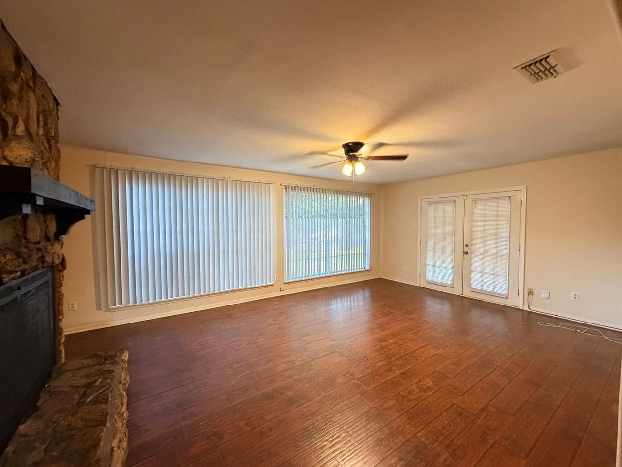 1401 Bellaire Blvd - Photo 5 of 13