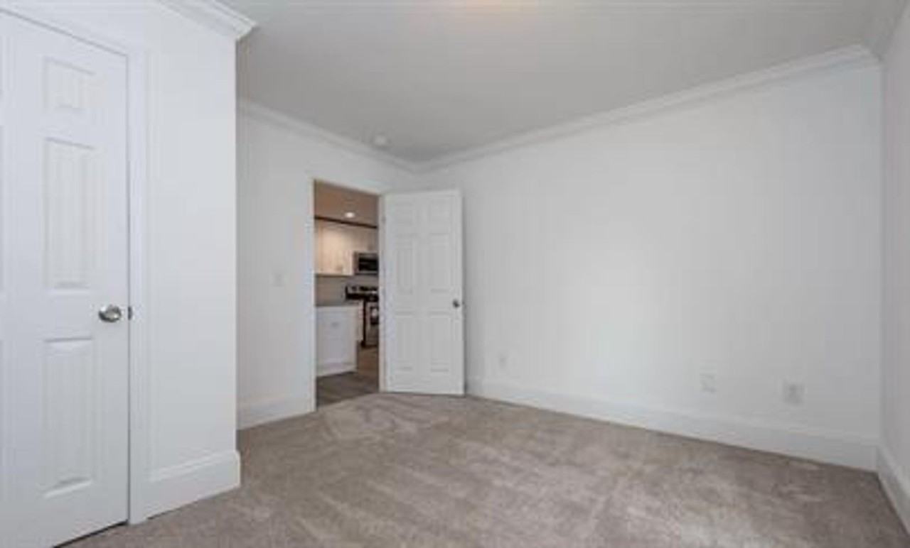 11 Judson Rd - Photo 7 of 18