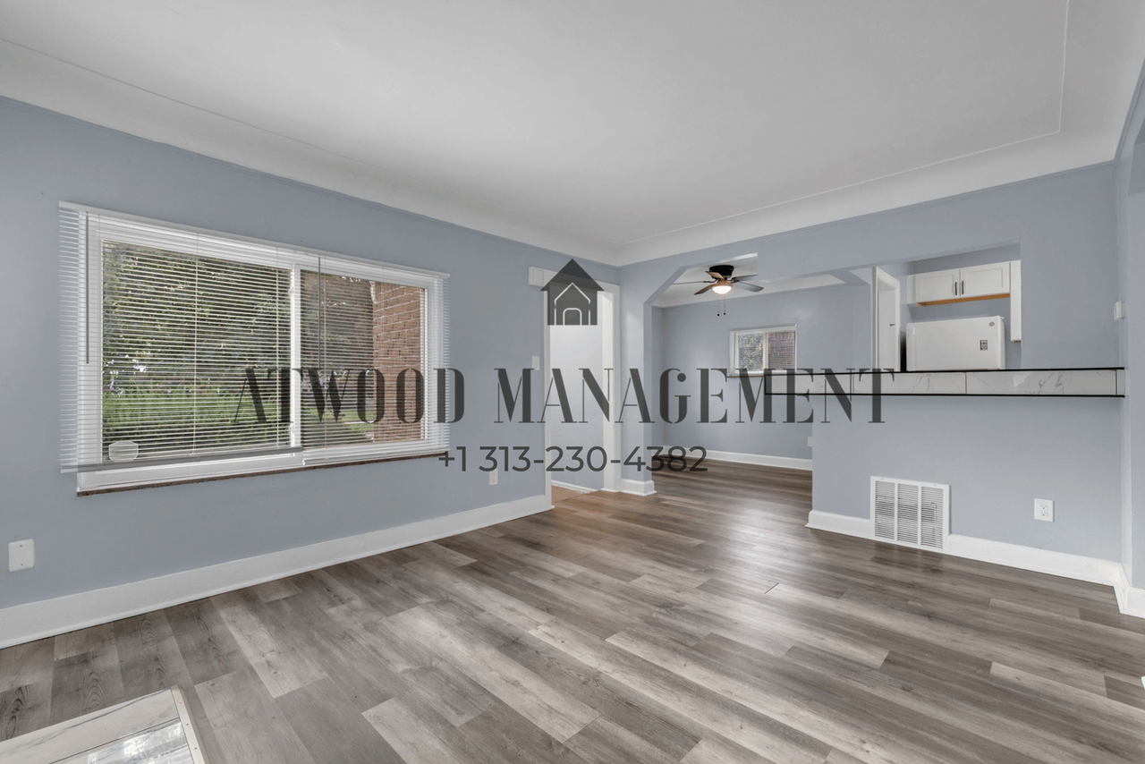 9755 Somerset Ave - Photo 4 of 18