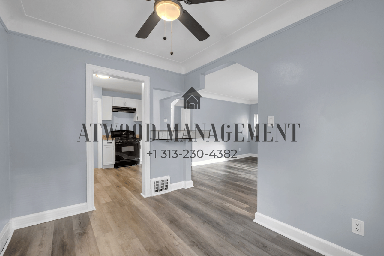 9755 Somerset Ave - Photo 5 of 18