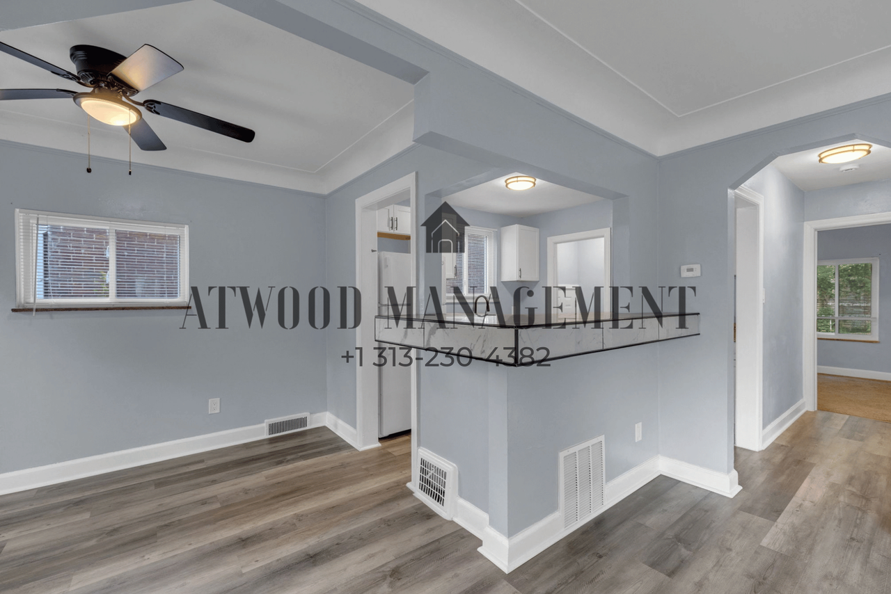 9755 Somerset Ave - Photo 7 of 18