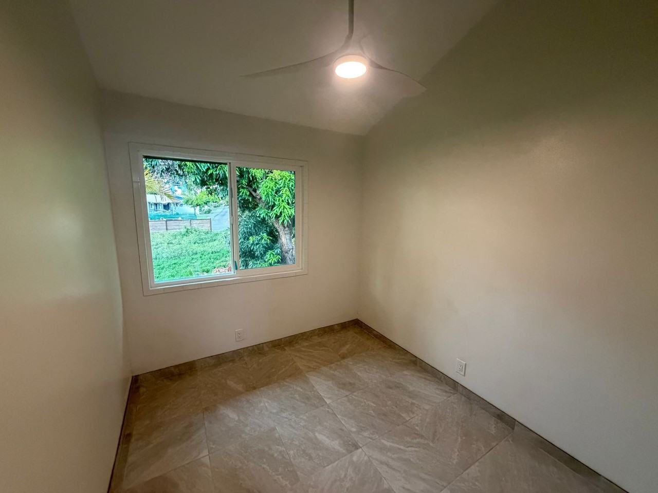 2065 Kanoe St - Photo 3 of 14