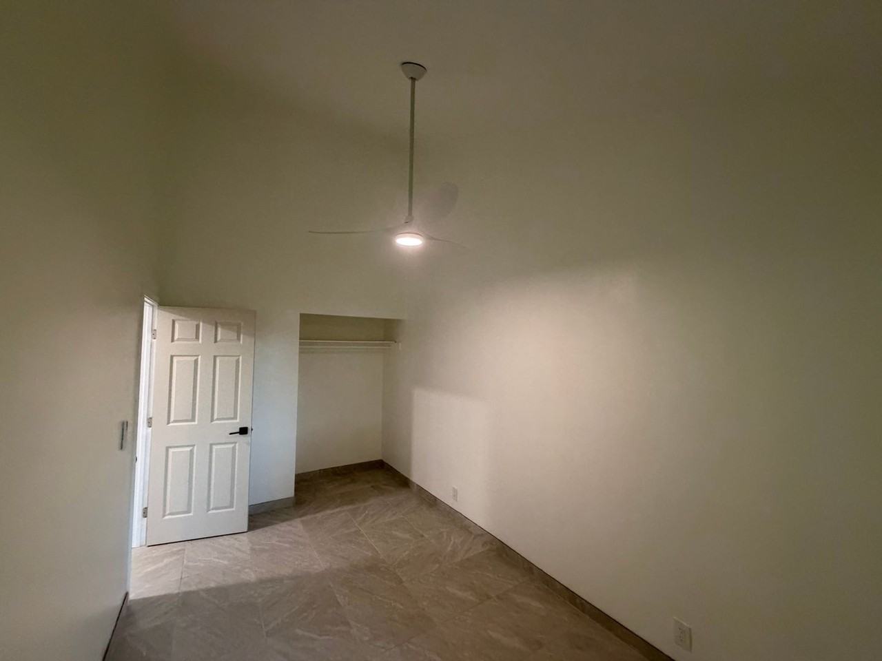 2065 Kanoe St - Photo 5 of 14