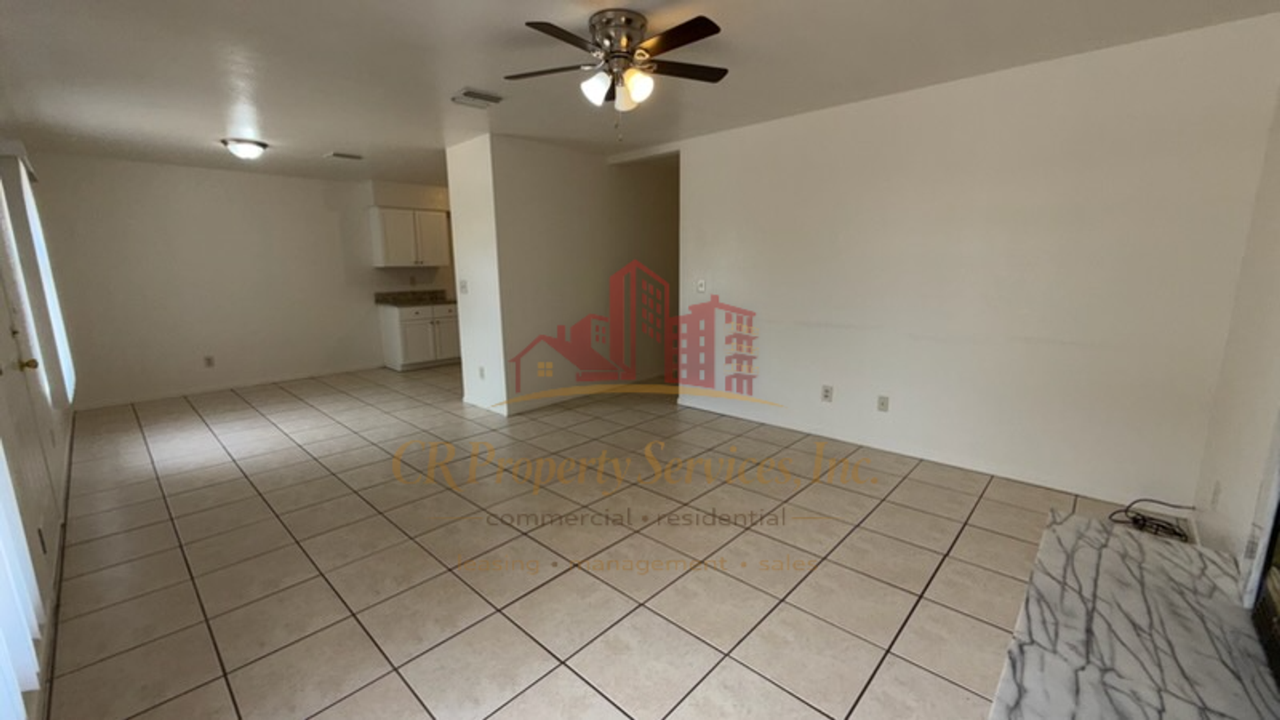 1724 Florence Ave - Photo 4 of 20