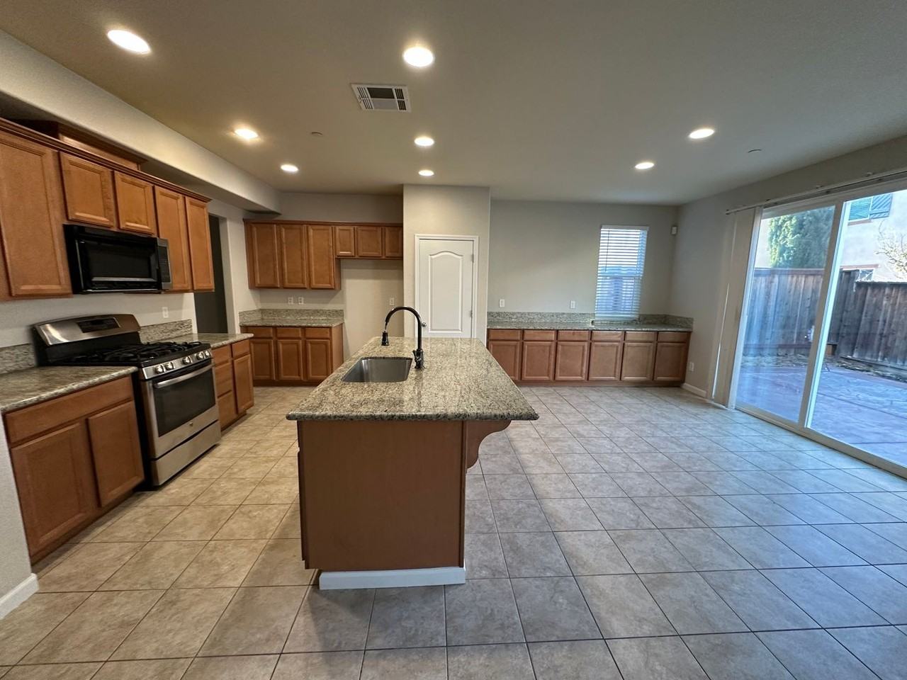 263 W Santa Clara Dr - Photo 6 of 25
