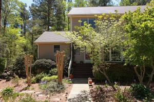 featured image of 104 Mallard Ct