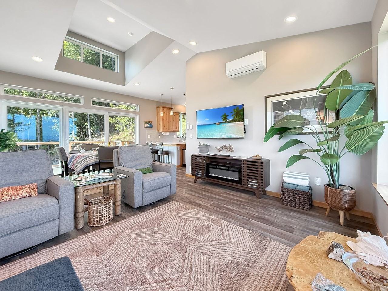 646 646 Crescent Bay Ln - Surf Eyrie - Photo 7 of 19