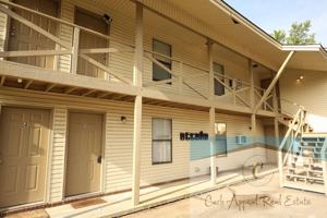 featured image of 117 N Rogers St