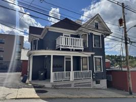 featured image of 124 Fayette St