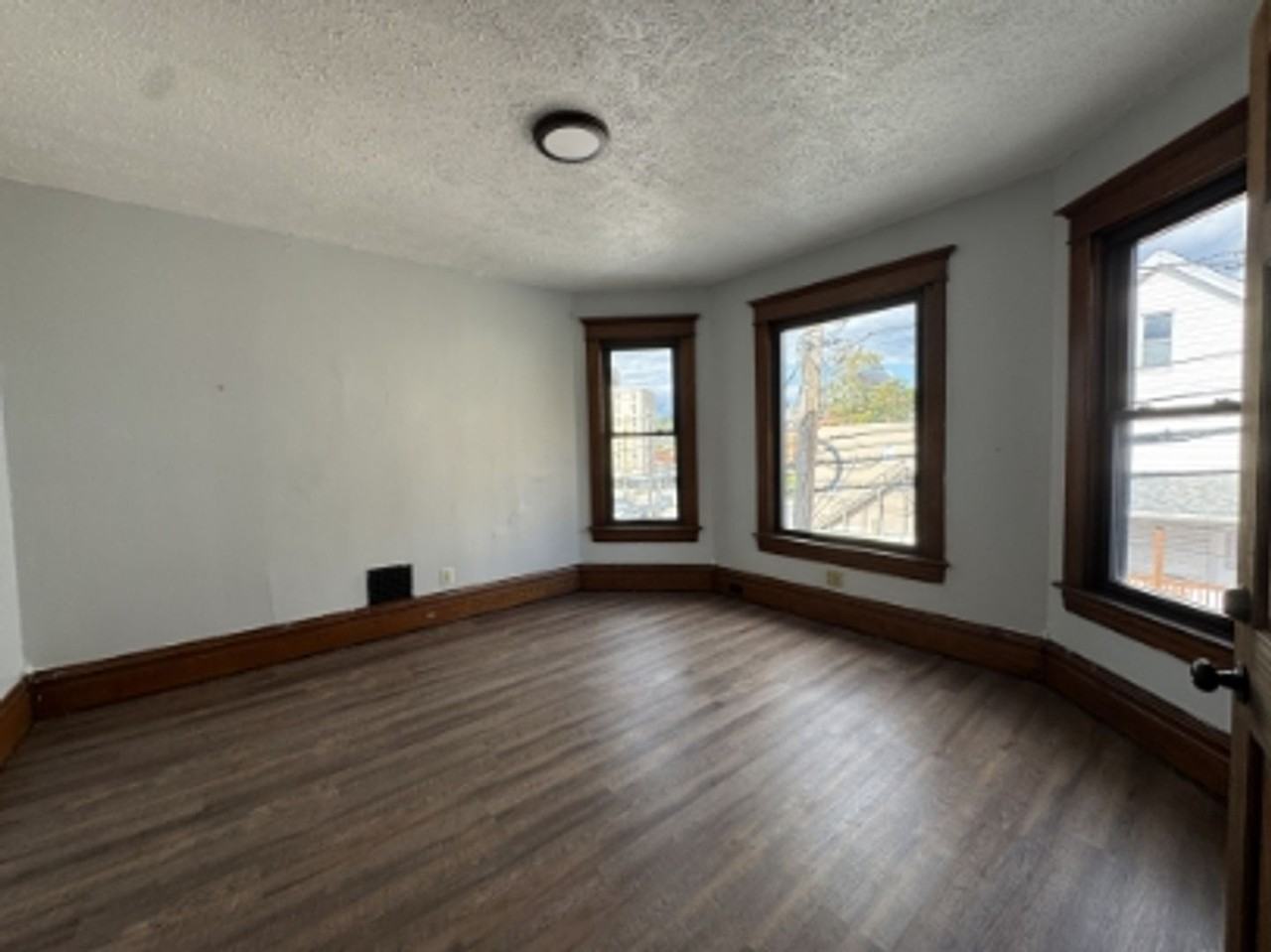 124 Fayette St - Photo 6 of 13