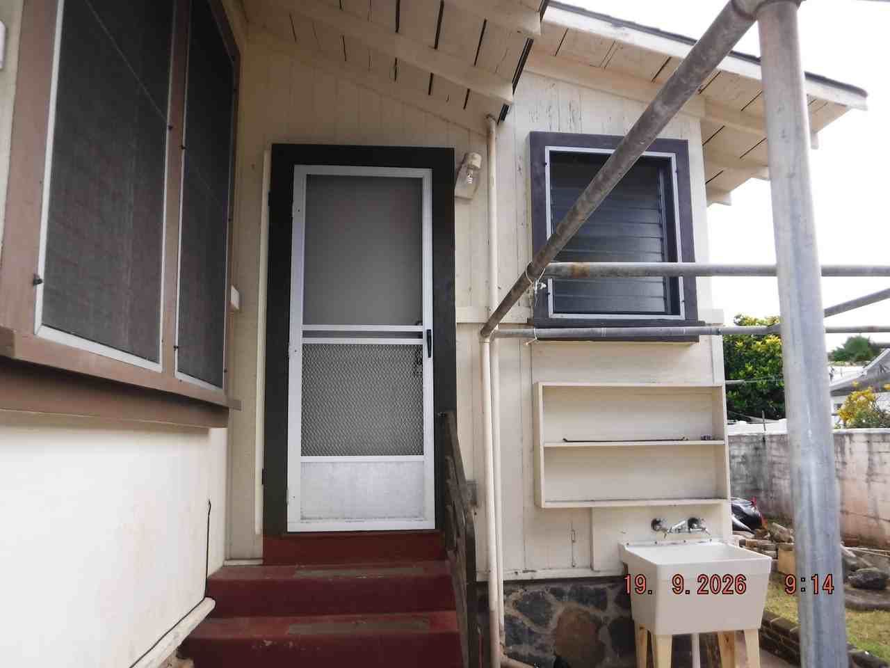 1932 Dole Street - Photo 2 of 26