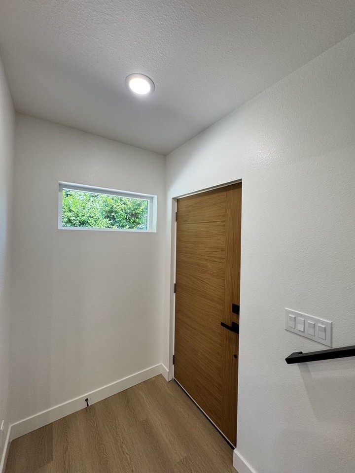 4250 S Juneau St #B - Photo 4 of 23