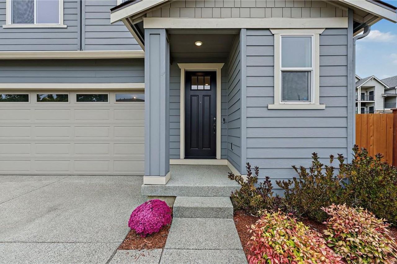 5362 Century Pl Ne - Photo 2 of 47