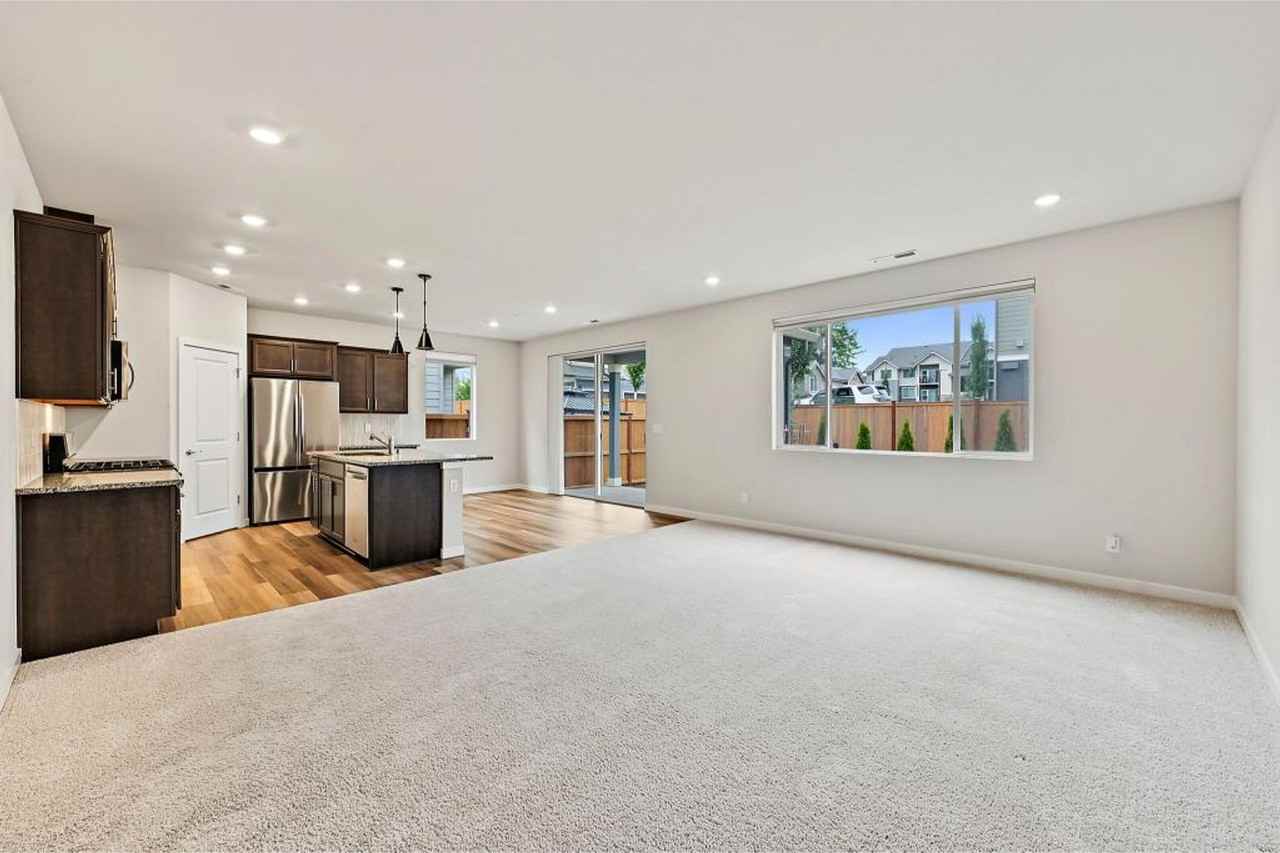 5362 Century Pl Ne - Photo 5 of 47