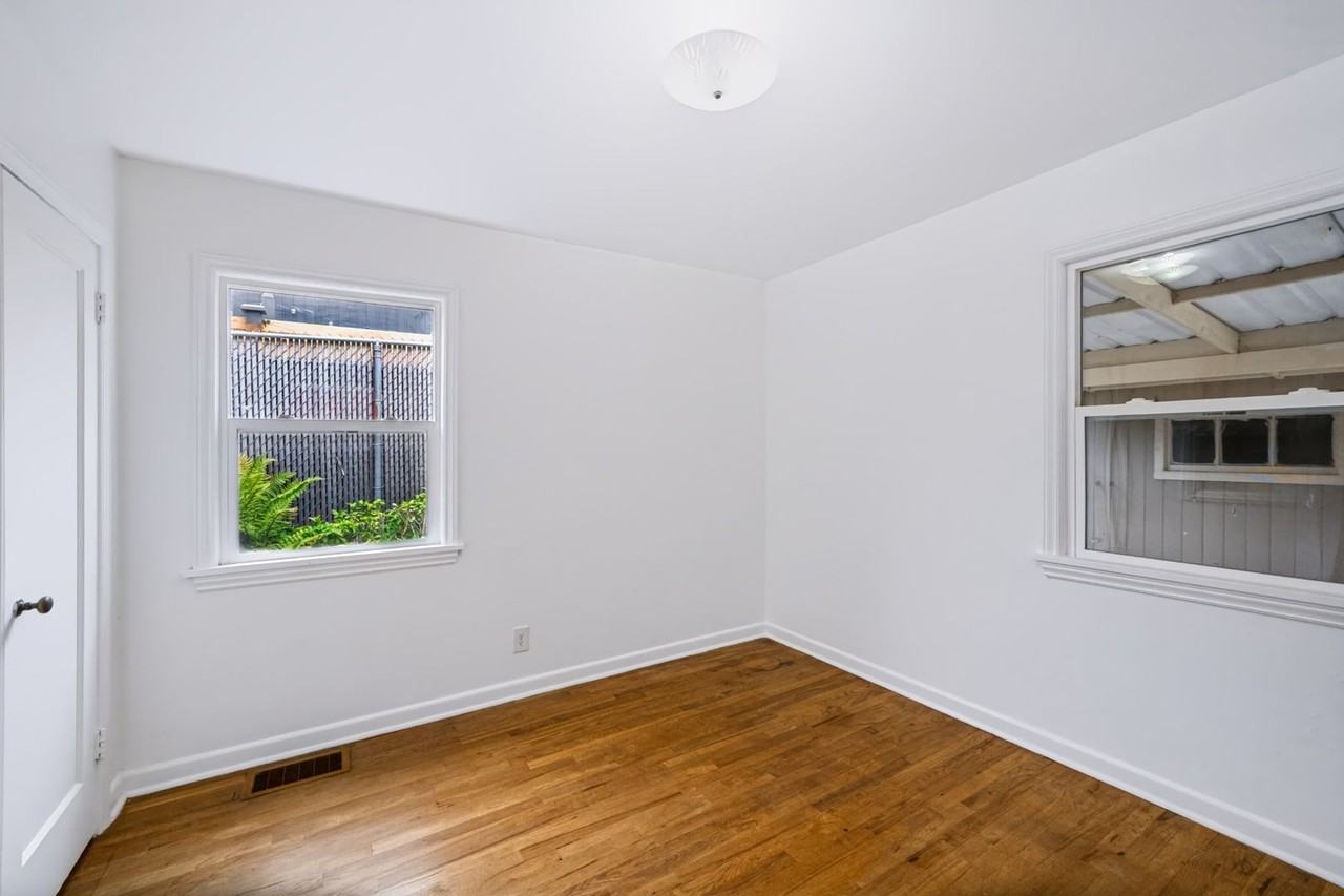 4141 Sw Ida St - Photo 6 of 17