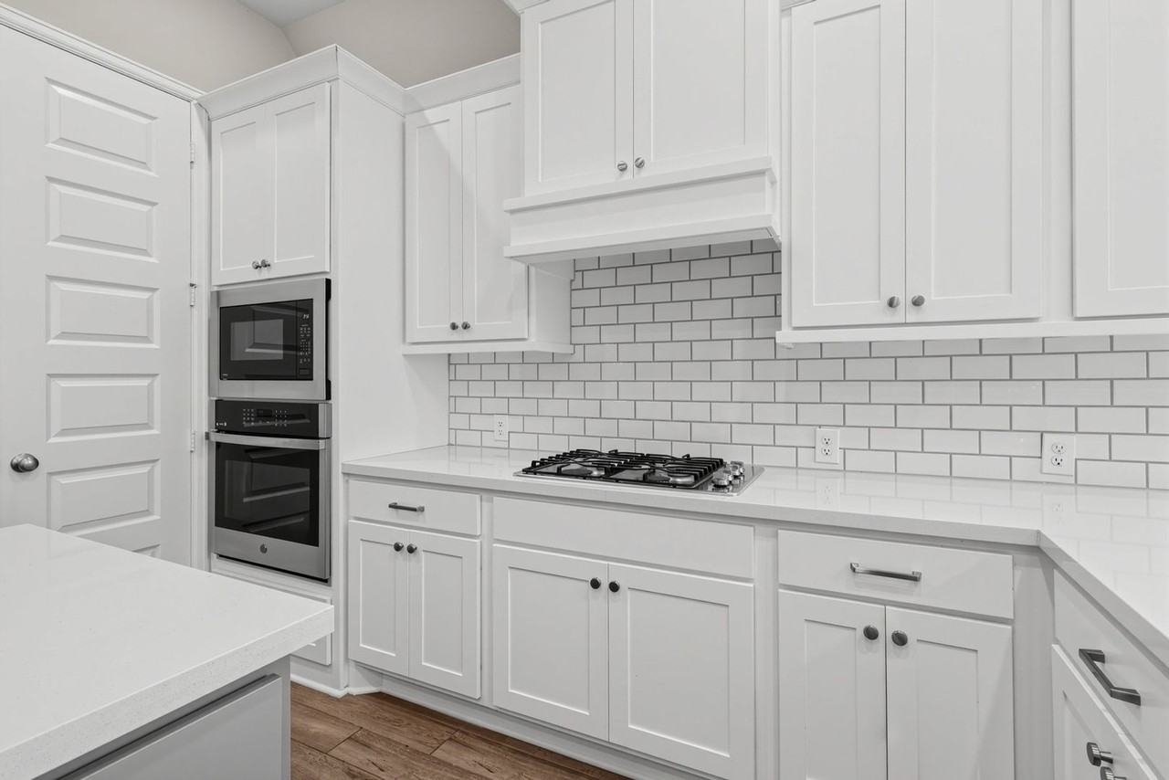 5123 Morrison Dr - Photo 6 of 37