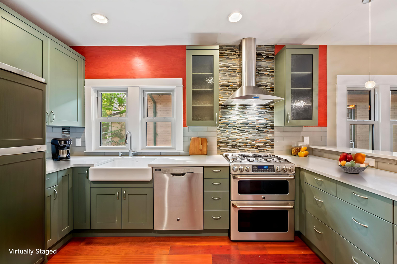 386 S Franklin St - Photo 6 of 26