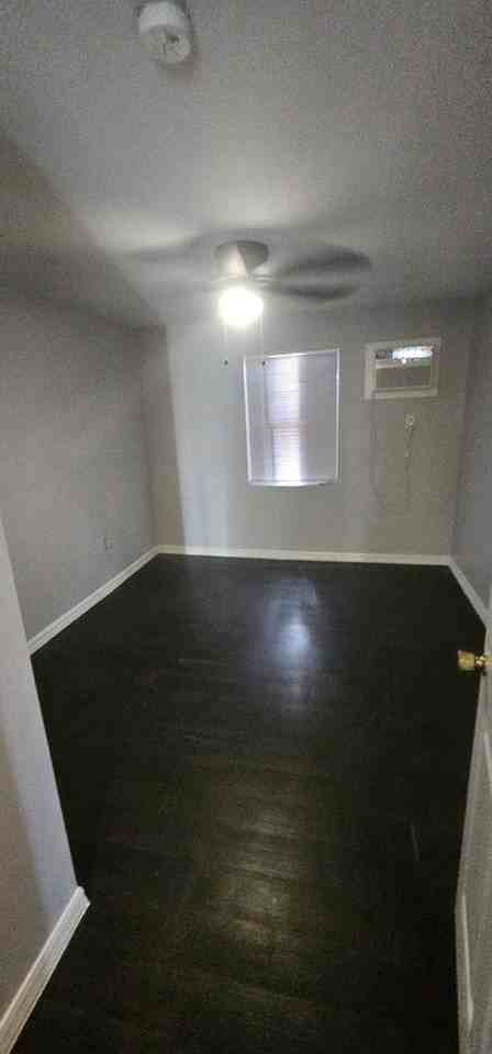 566 New York Dr - Photo 7 of 7