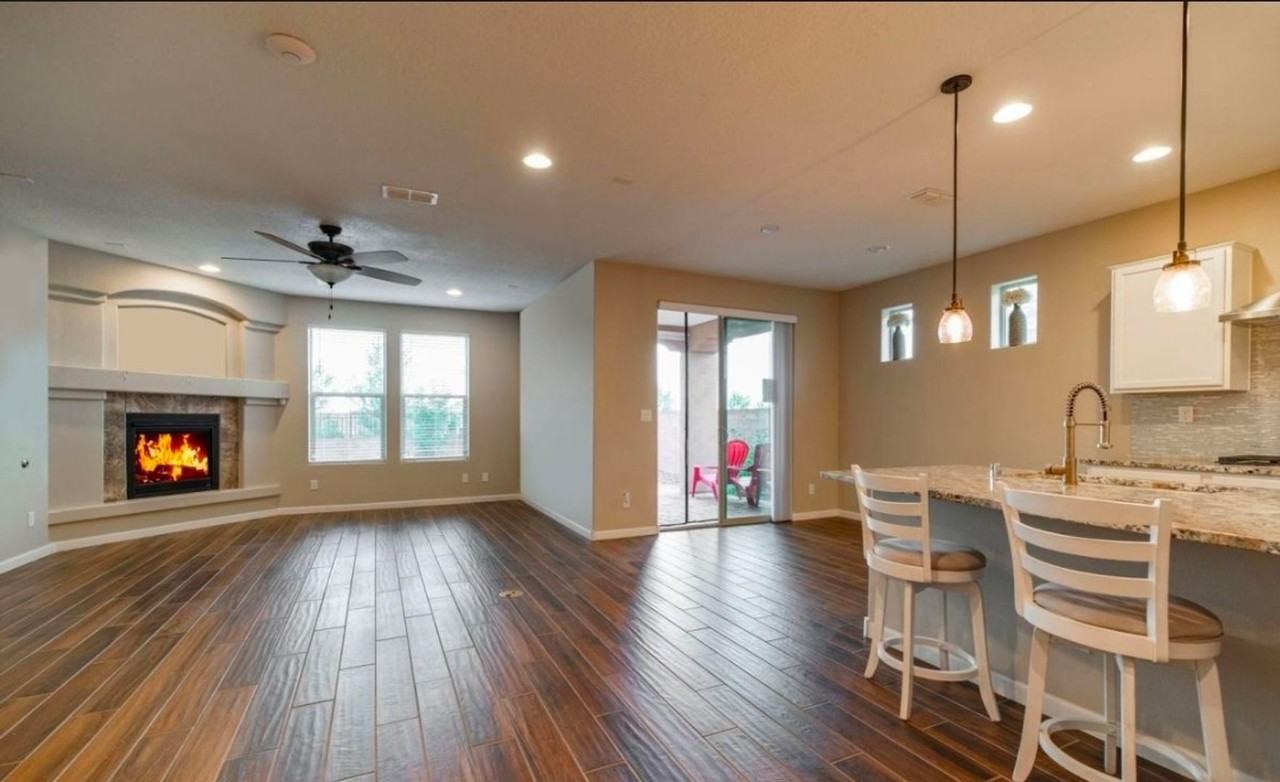 4704 Viento Del Norte - Photo 2 of 25