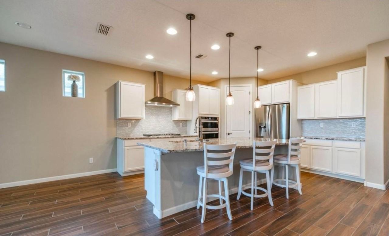 4704 Viento Del Norte - Photo 3 of 25