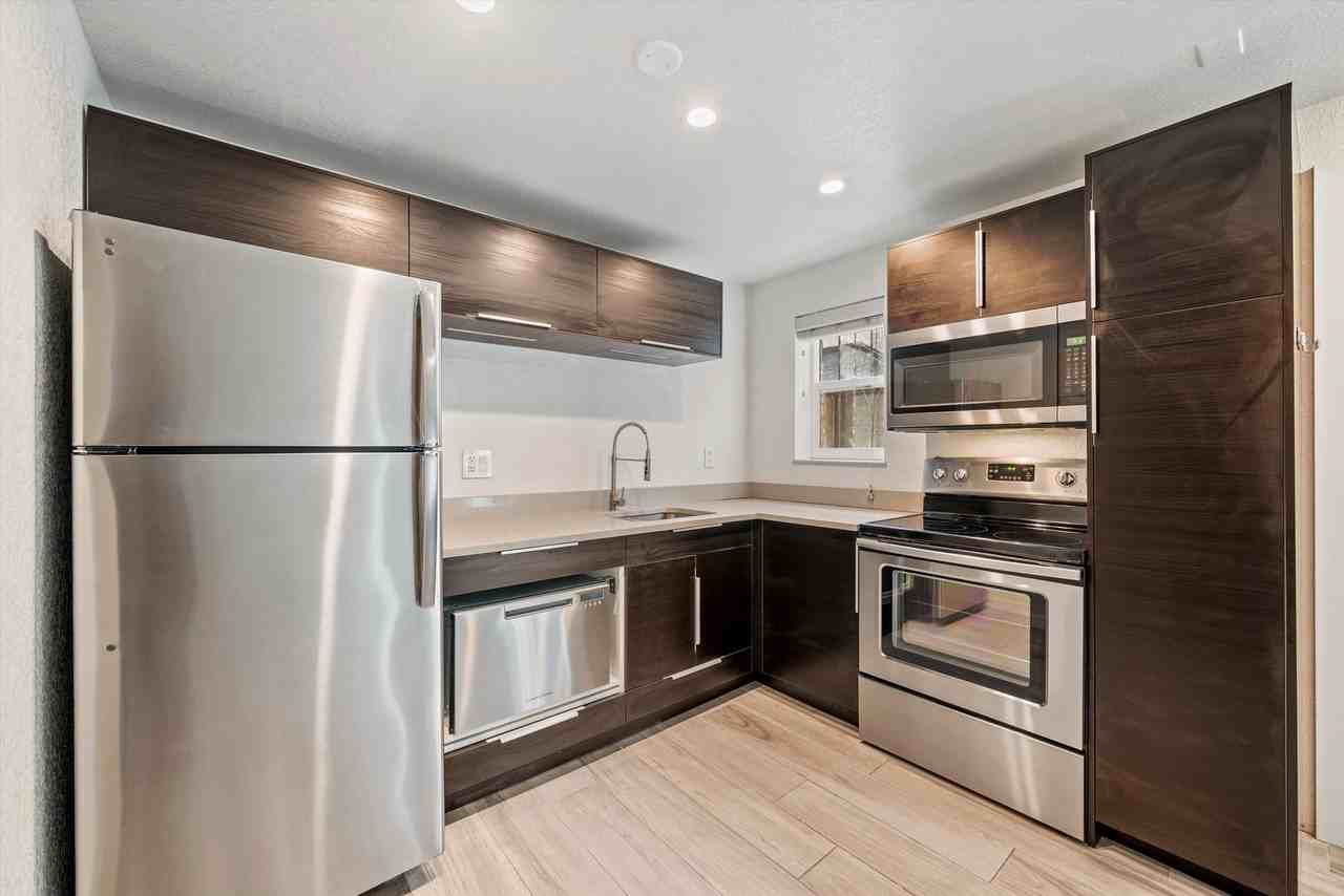 1275 N Colorado Blvd #6 - Photo 5 of 17