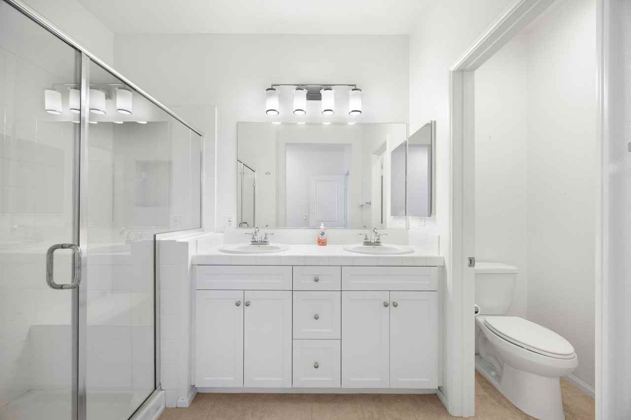 511 S Brea Blvd - Photo 3 of 26