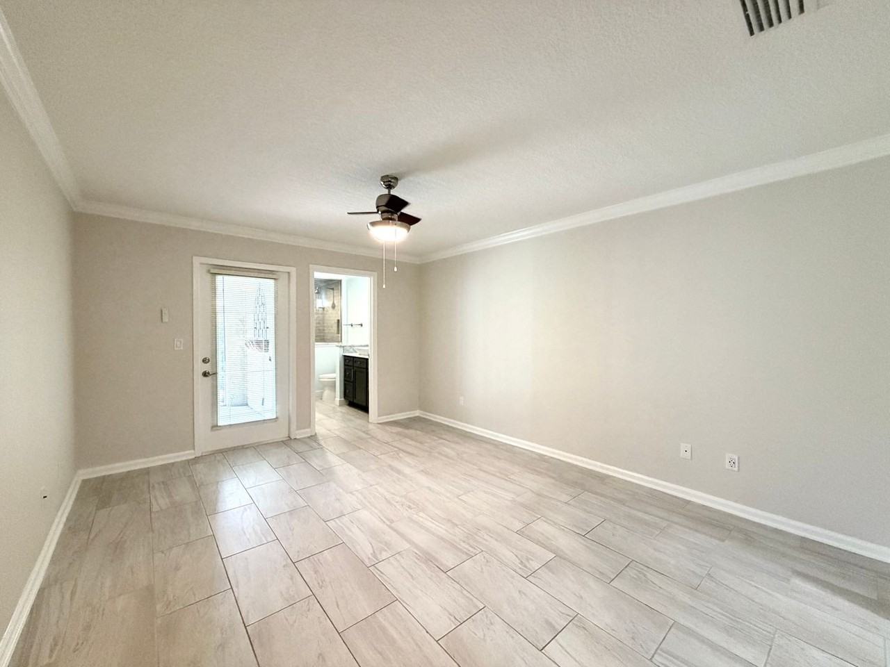 500 Sandiron Cir #514 - Photo 4 of 32