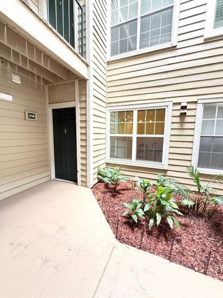 500 Sandiron Cir #514 - Photo 6 of 32