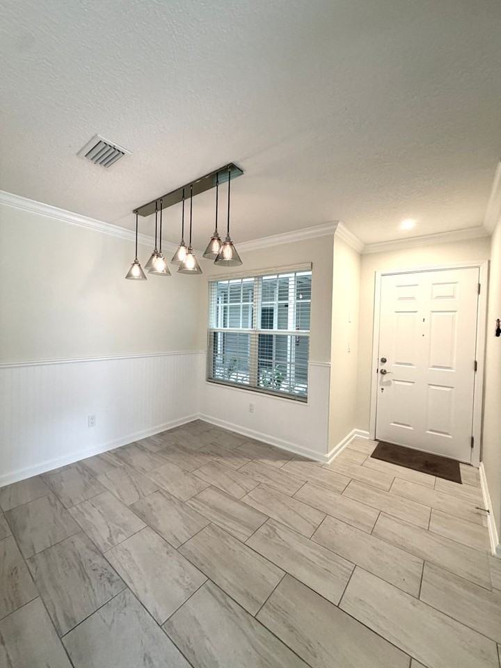 500 Sandiron Cir #514 - Photo 7 of 32