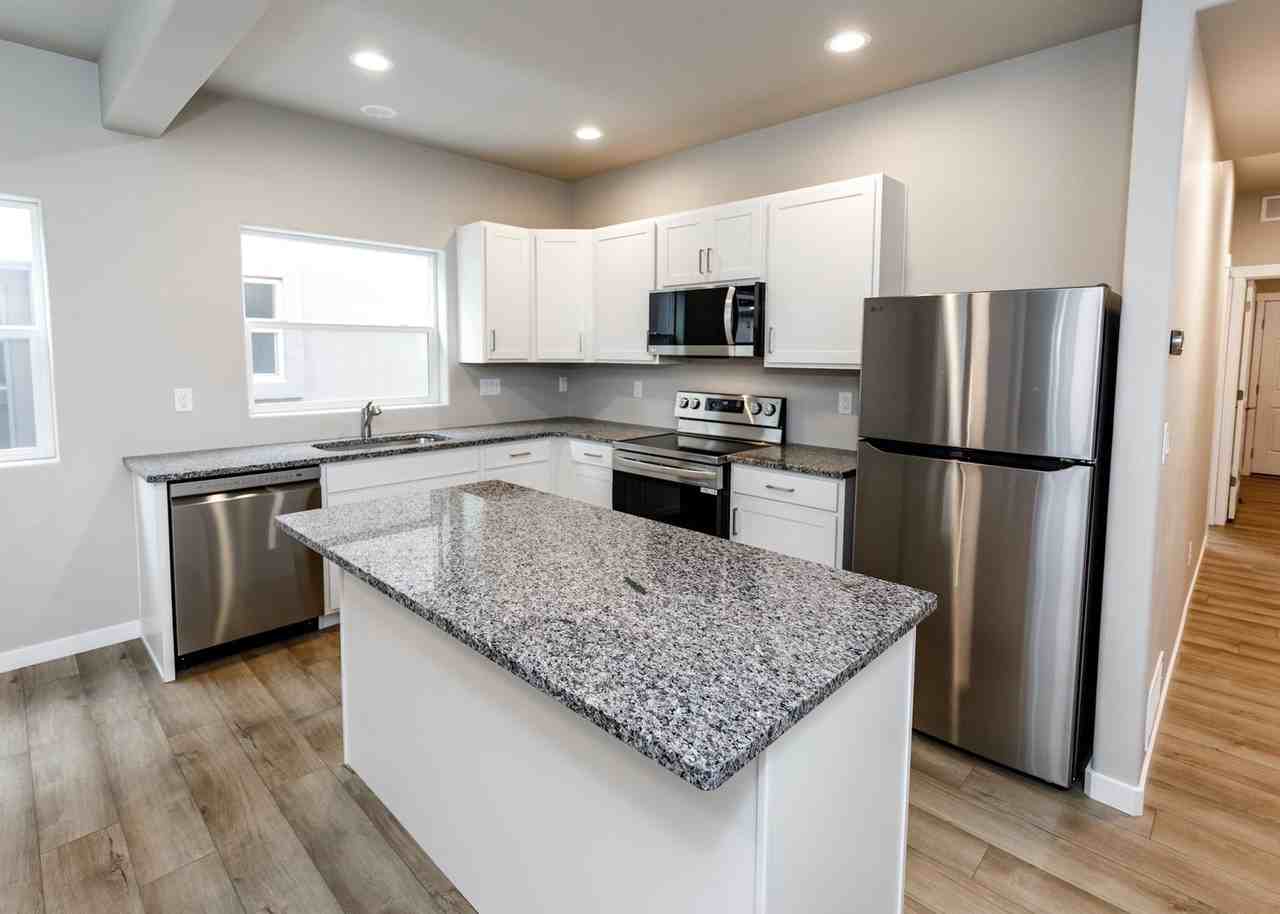 5129 Palomino Ranch Pt - Photo 2 of 50