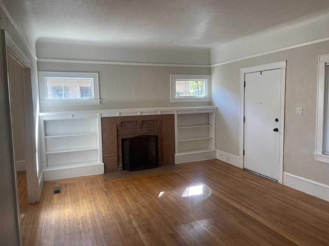 509 23rd St - Photo 5 of 27