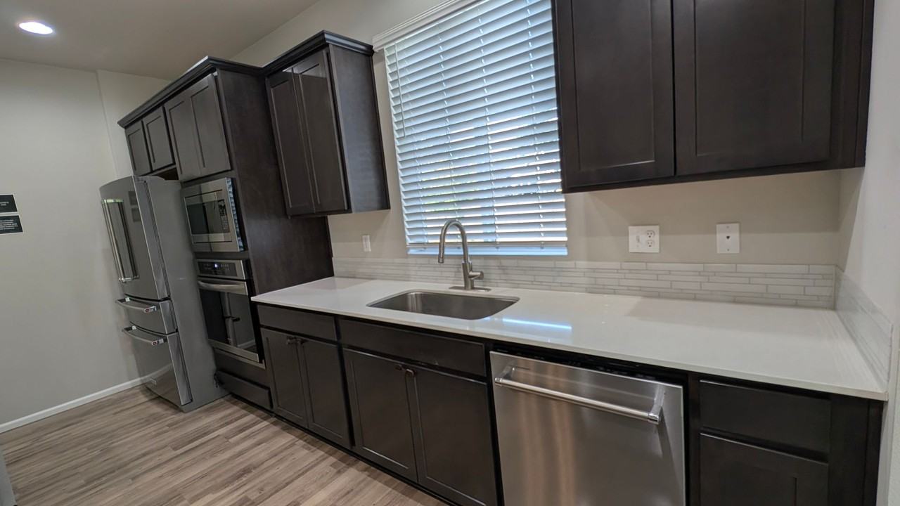 3610 127th Ave Ne - Photo 5 of 24