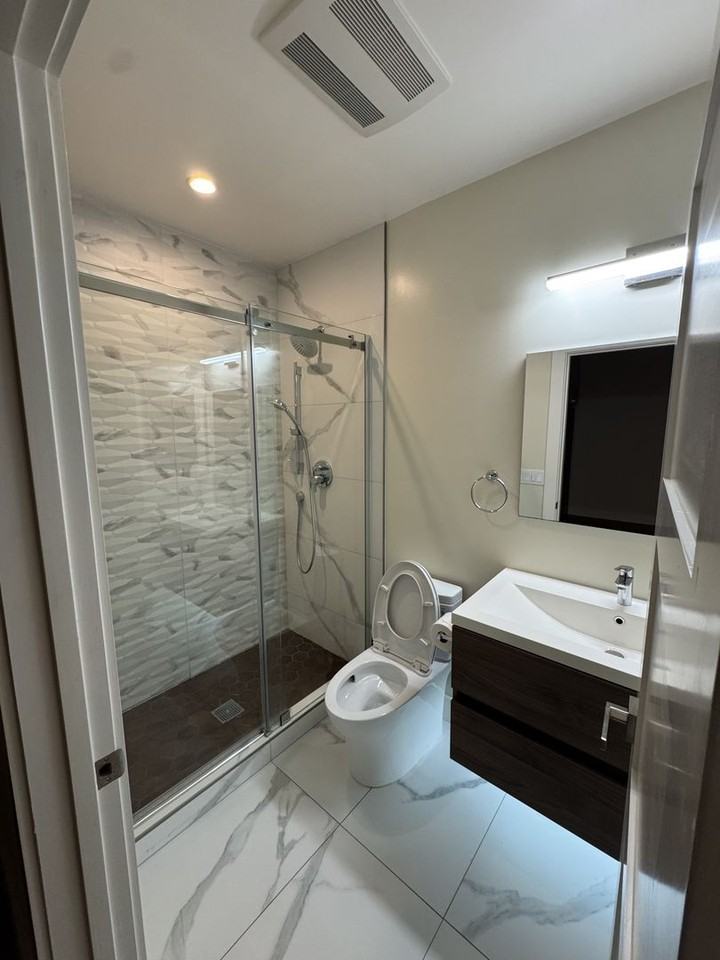 408 Rivera St - Photo 2 of 9