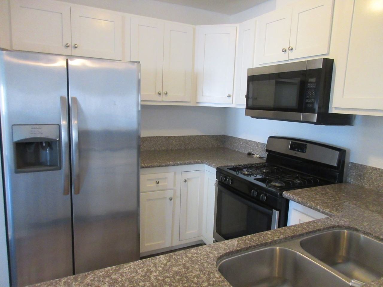 10636 Woodley Ave #34 - Photo 4 of 29