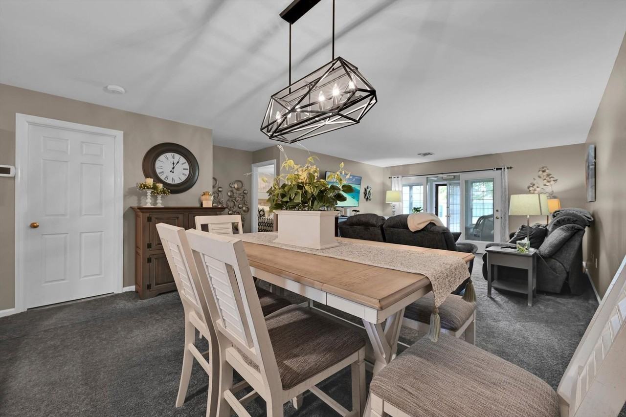 246 Black Oak Dr