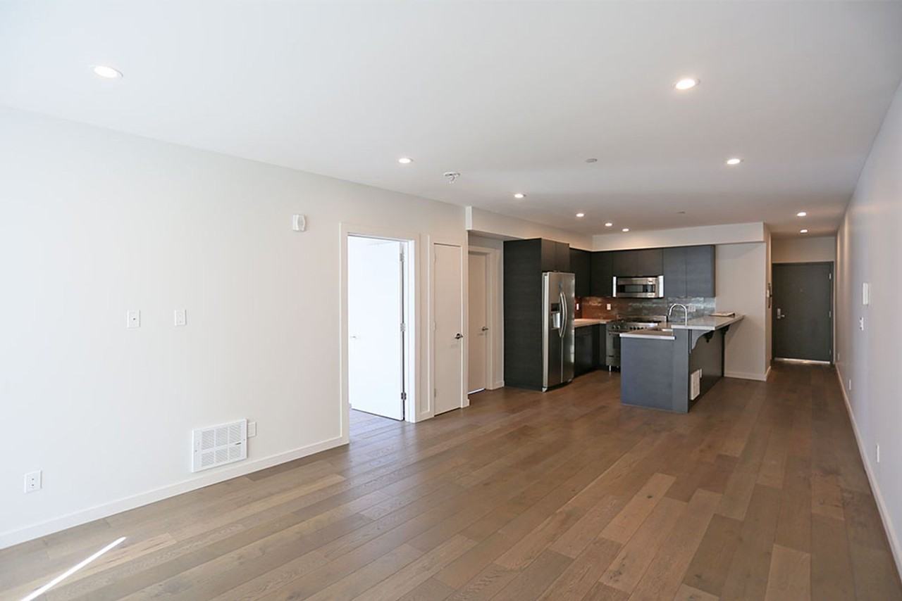 252 9th St #304 - Photo 3 of 23
