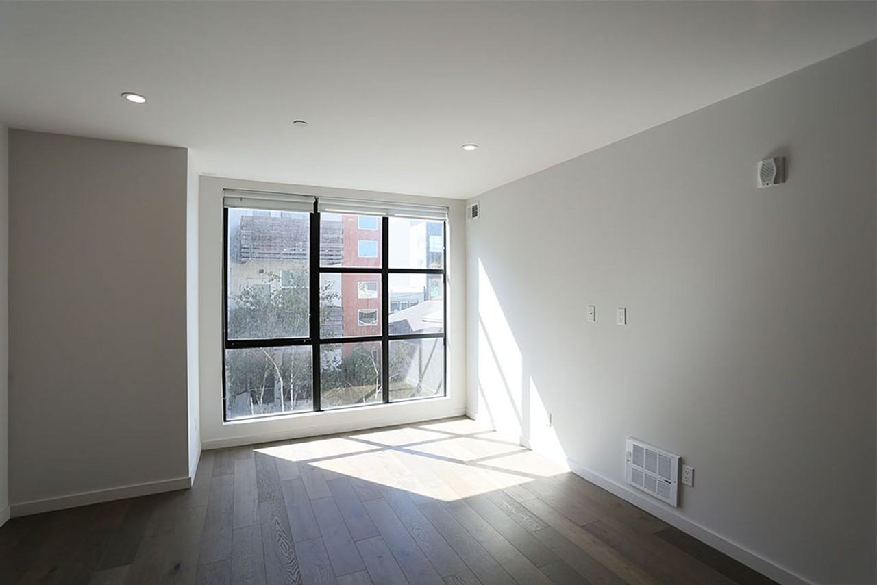 252 9th St #304 - Photo 7 of 23