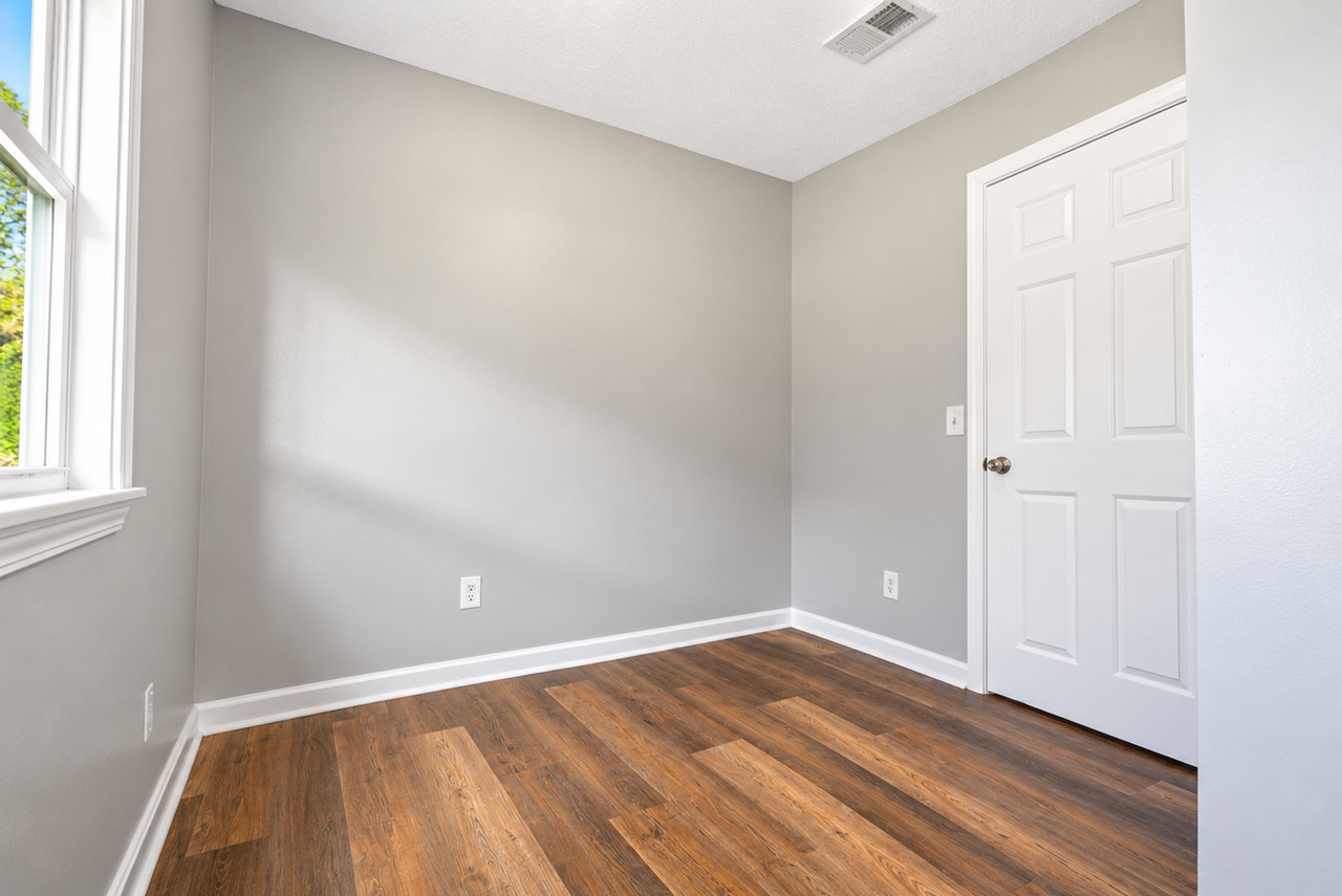 125 Melody Ln - Photo 6 of 12