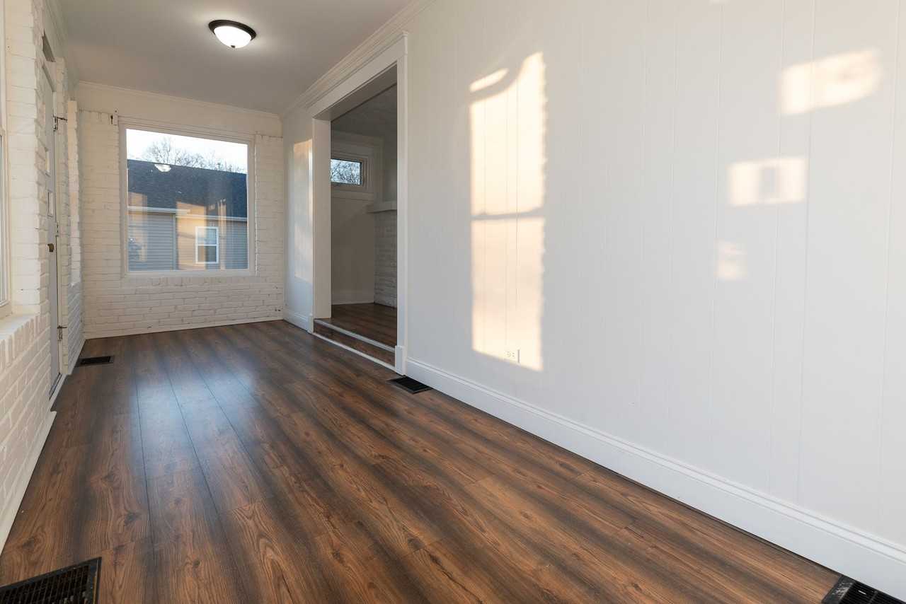 9201 Jefferson Ave - Photo 3 of 20