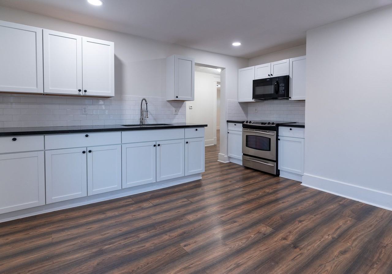 9201 Jefferson Ave - Photo 6 of 20